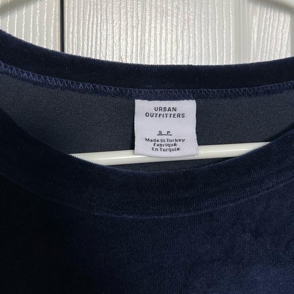 Urban Outfitters - Velour Crewneck Sweater - US LG - Picture 3 of 5